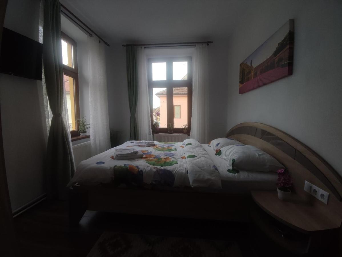 Fanea Residence 锡比乌 外观 照片